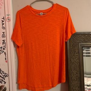 OLD NAVY WORKOUT TOP